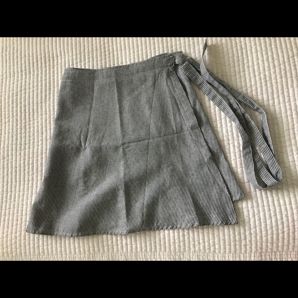 Brandy Melville Striped Genevieve Skirt